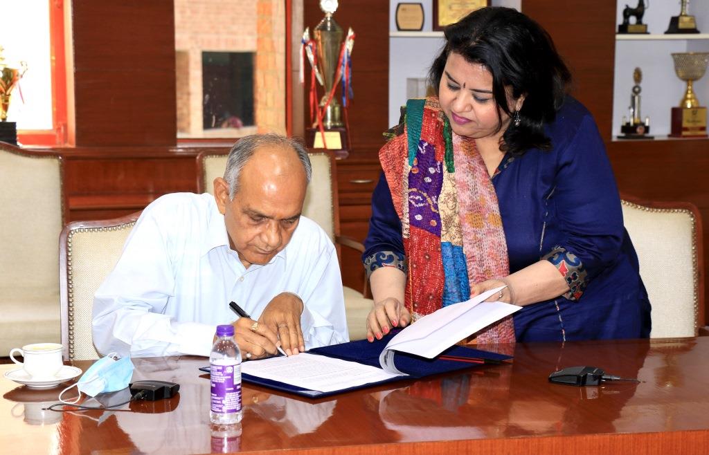 SMFE, Sharda University signed a Memorandum of Understanding (MoU) with Madi film productions