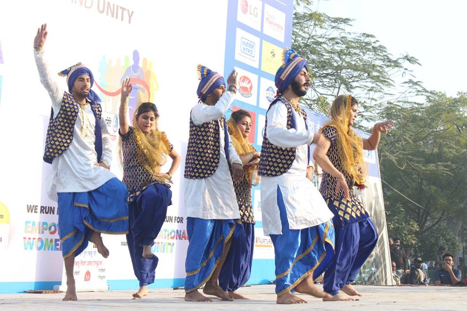 Cultural events at Sharda Half Marathon